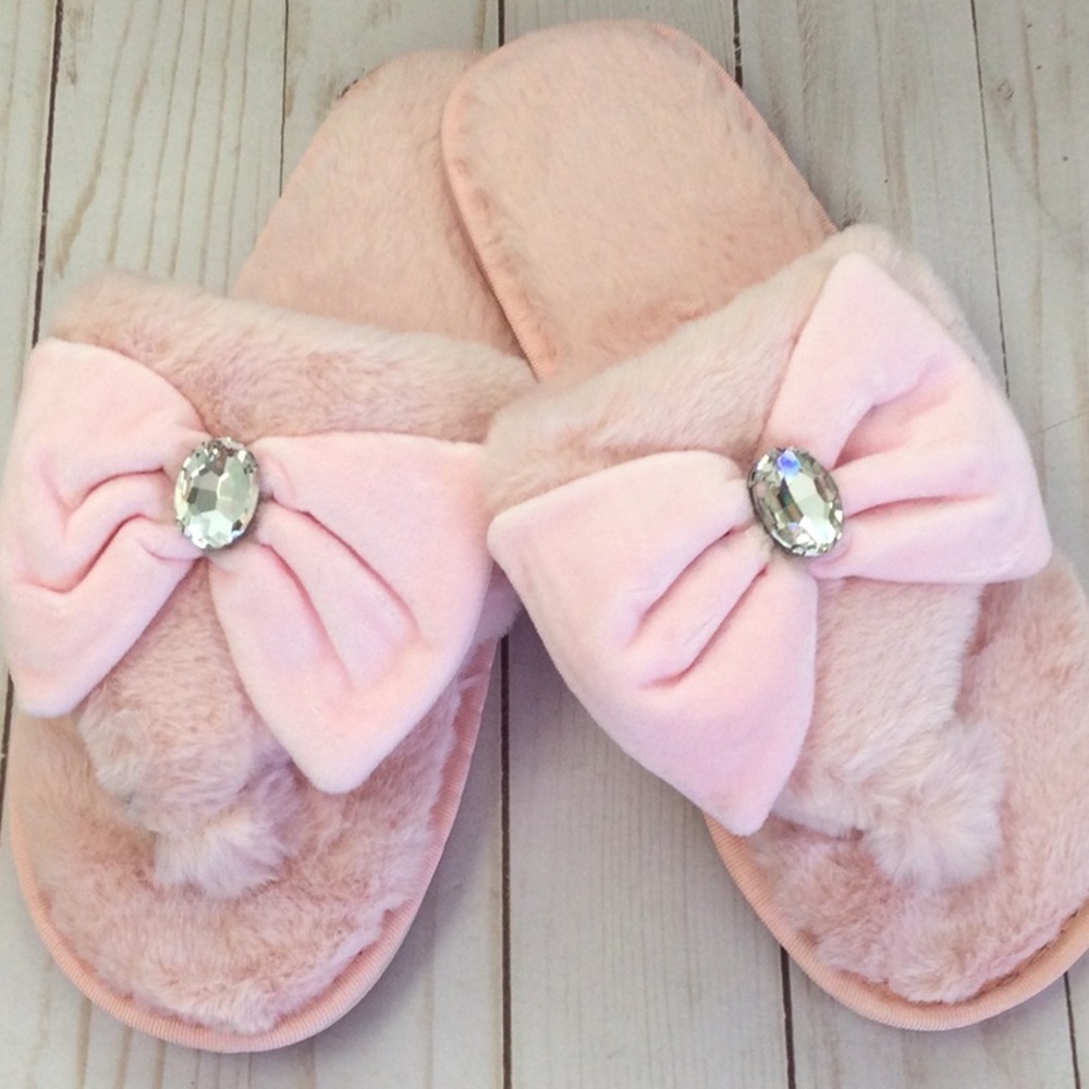 Plush flip flop indoor/outdoor shoes